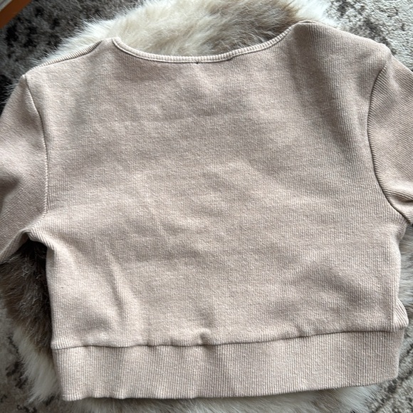 Pretty little thing long sleeve crop - Picture 2 of 2